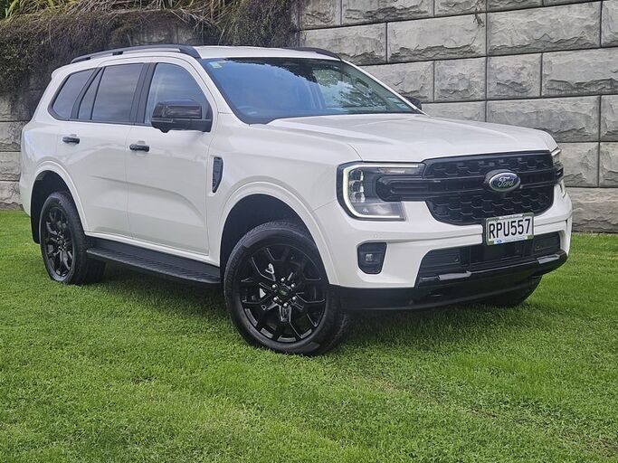 Ford Everest Sport 2.0D/4Wd/10At - Save thousands of $$$ today as new co 2026