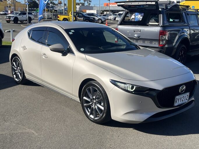 Mazda 3 E Skyactiv G 2023