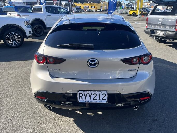Mazda 3 E Skyactiv G 2023