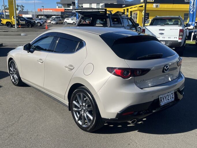 Mazda 3 E Skyactiv G 2023