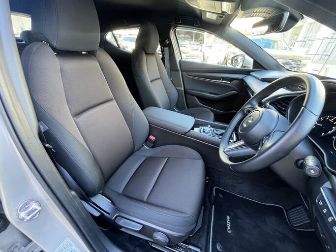 Mazda 3 E Skyactiv G 2023
