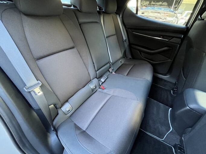 Mazda 3 E Skyactiv G 2023