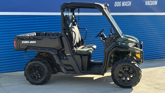 Can-Am HD9 UX  2023