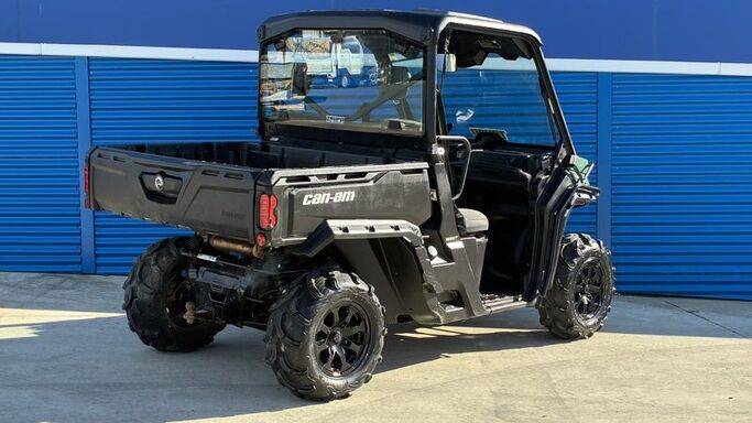 Can-Am HD9 UX  2023