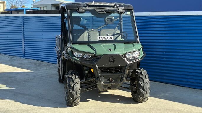Can-Am HD9 UX  2023