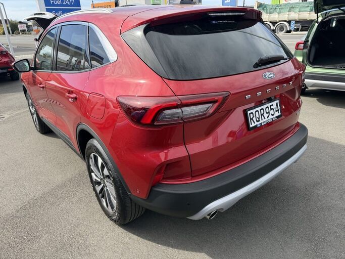 Ford Escape Titanium 2.5L FHEV SUV Auto 2026