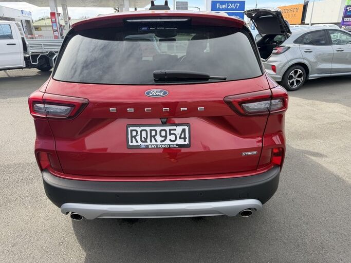 Ford Escape Titanium 2.5L FHEV SUV Auto 2026