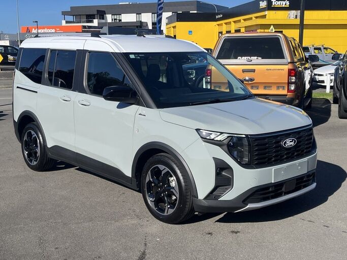 Ford Transit Courier Tourneo 1.0 Petrol 2026
