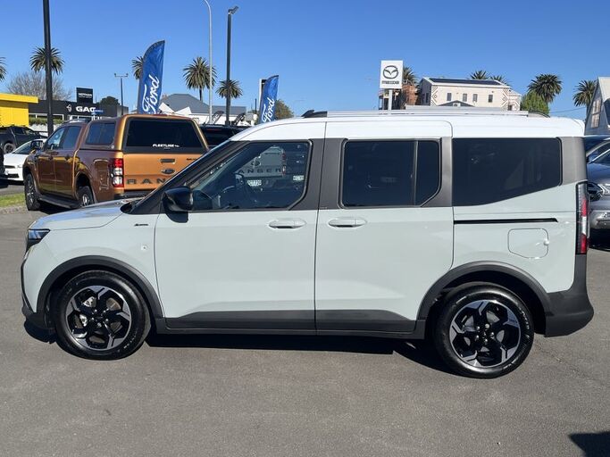 Ford Transit Courier Tourneo 1.0 Petrol 2026