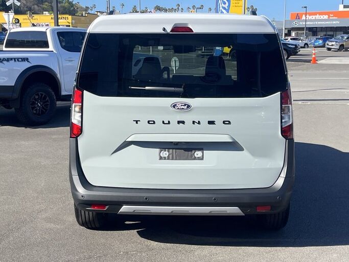 Ford Transit Courier Tourneo 1.0 Petrol 2026