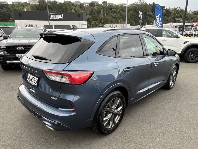 Ford Escape ST-Line FHEV 2.5Ph 2023