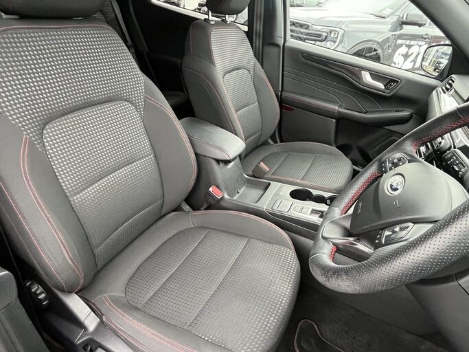 Ford Escape ST-Line FHEV 2.5Ph 2023